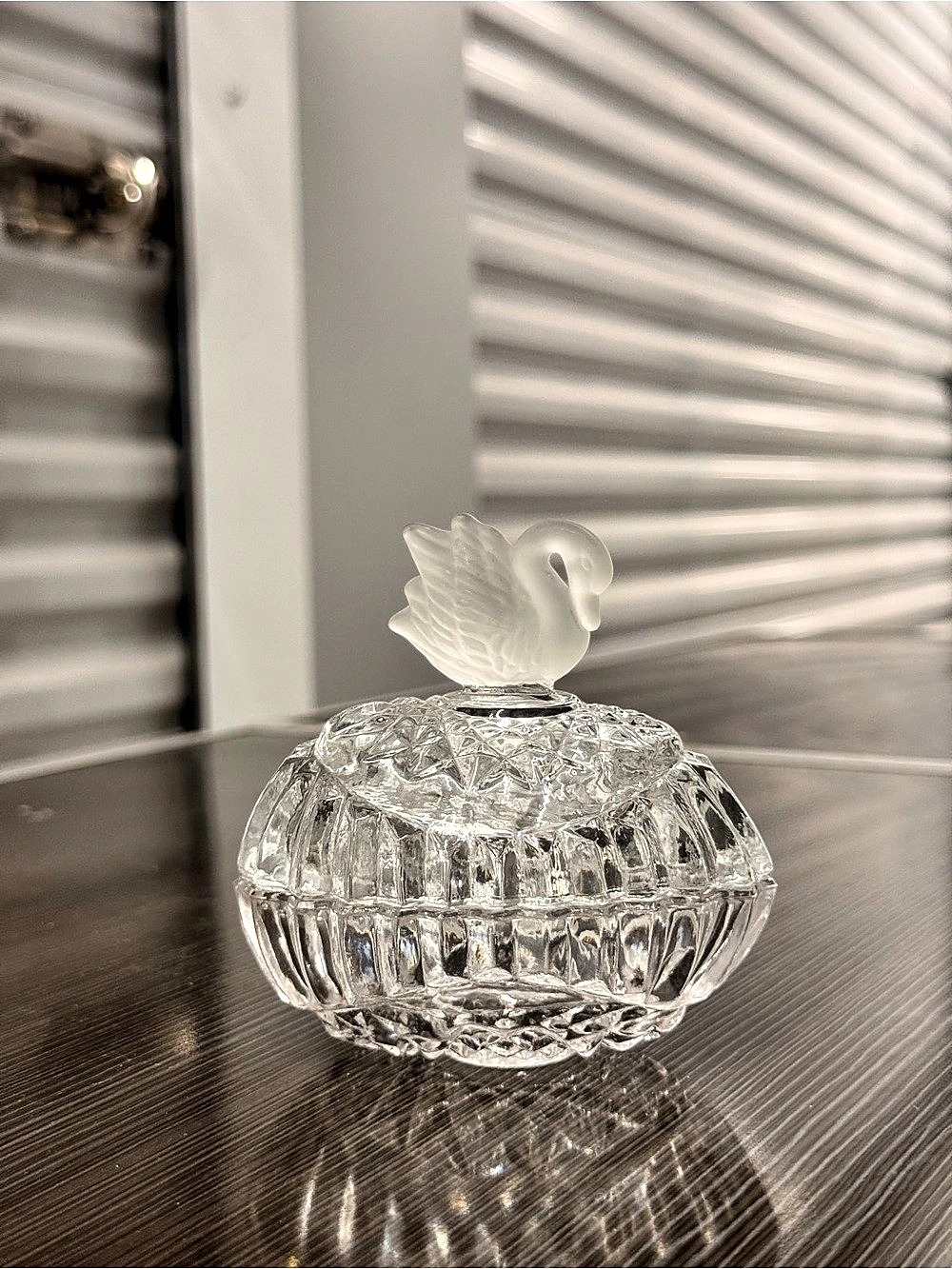 Clear Glass Swan Covered Candy Trinket Dish